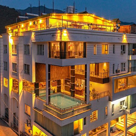 Moustache Rishikesh Luxuria Hostel Εξωτερικό φωτογραφία