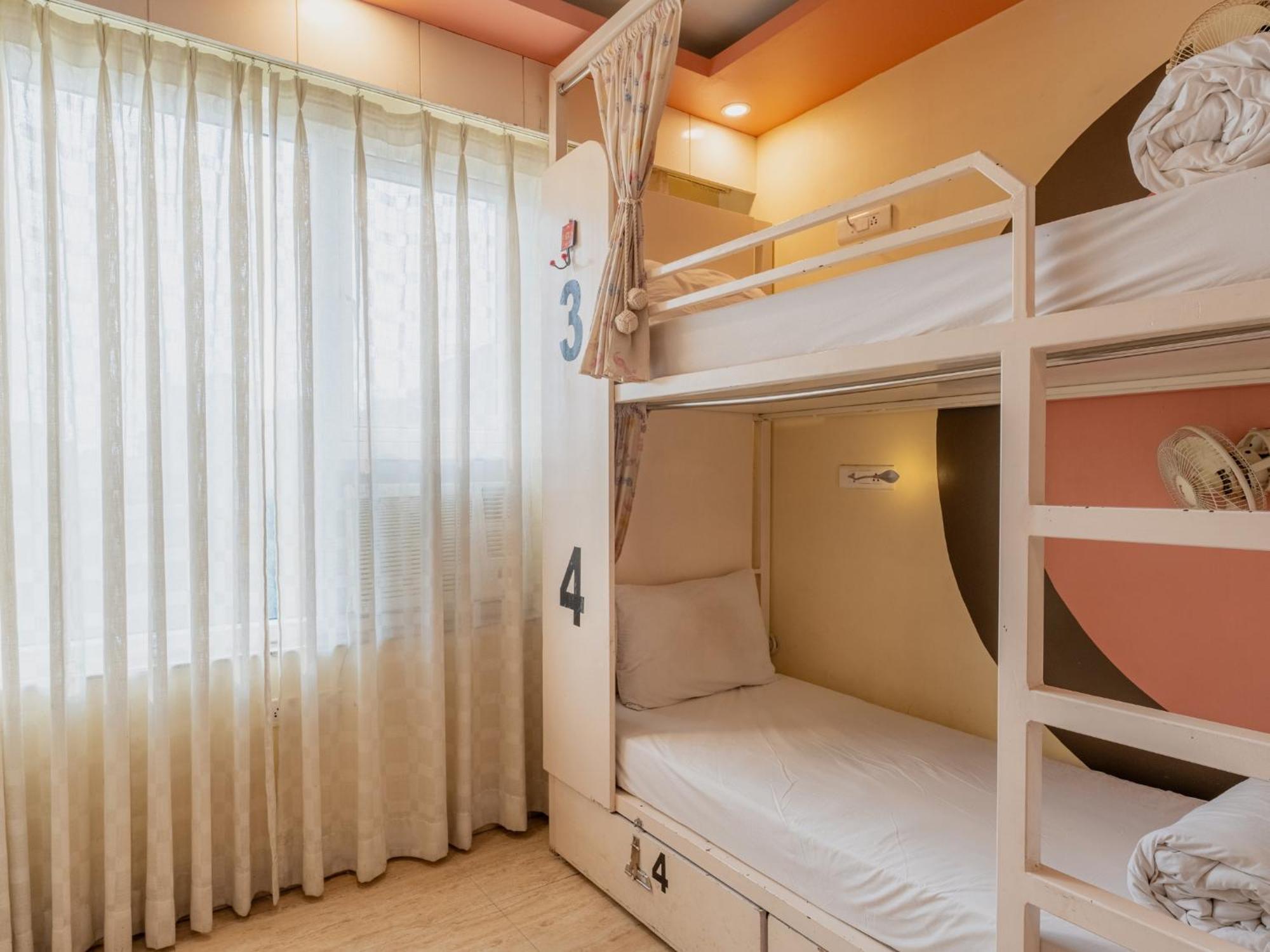 Moustache Rishikesh Luxuria Hostel Εξωτερικό φωτογραφία