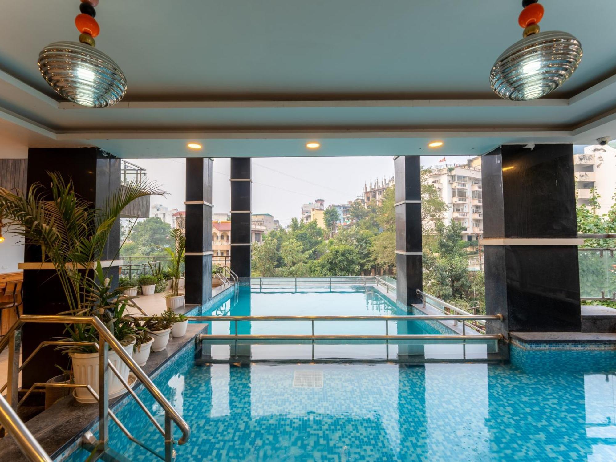 Moustache Rishikesh Luxuria Hostel Εξωτερικό φωτογραφία